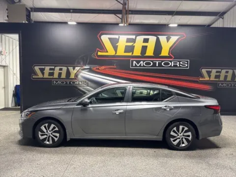 Photos of 2023 Nissan Altima 2.5 S for sale in Mayfield, KY at Seay Motors