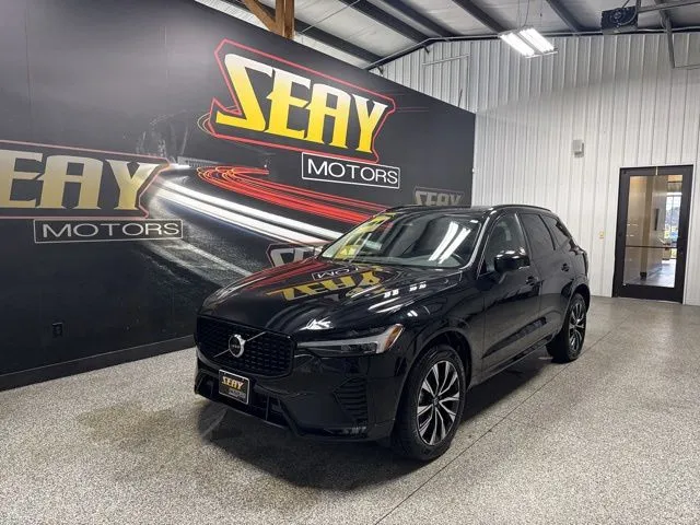 2023 Volvo XC60 B5 Plus Dark Theme AWD's photo