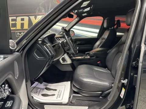 More photos of 2020 Land Rover Range Rover HSE at Seay Motors, KY