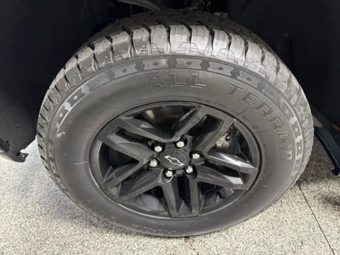 More photos of 2019 Chevrolet Silverado 1500 LT Trail Boss at Seay Motors, KY
