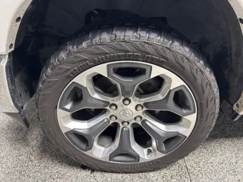 Another view of 2019 Ram 1500 Limited for sale in Mayfield, KY at Seay Motors