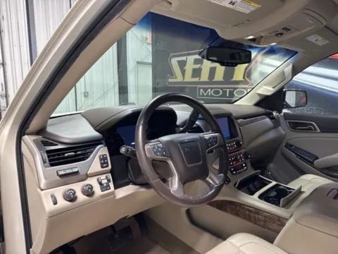 More photos of 2015 GMC Yukon XL Denali at Seay Motors, KY