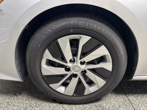 Another view of 2019 Nissan Altima 2.5 S for sale in Mayfield, KY at Seay Motors