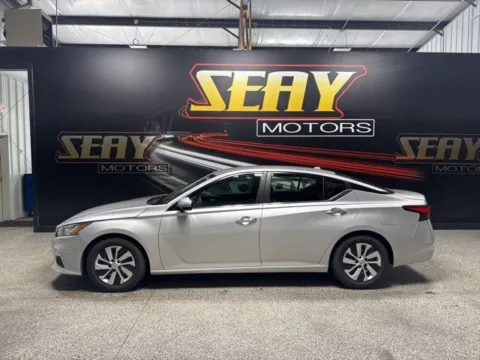 Photos of 2019 Nissan Altima 2.5 S for sale in Mayfield, KY at Seay Motors