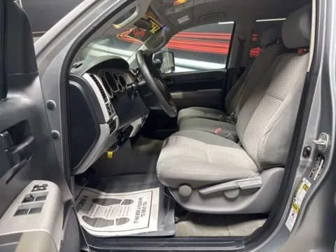 More photos of 2007 Toyota Tundra SR5 at Seay Motors, KY