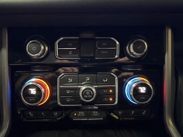 2021 GMC Yukon Denali - Photo 14