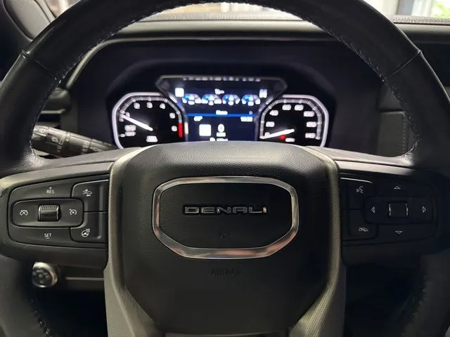 2021 GMC Yukon Denali - Photo 15