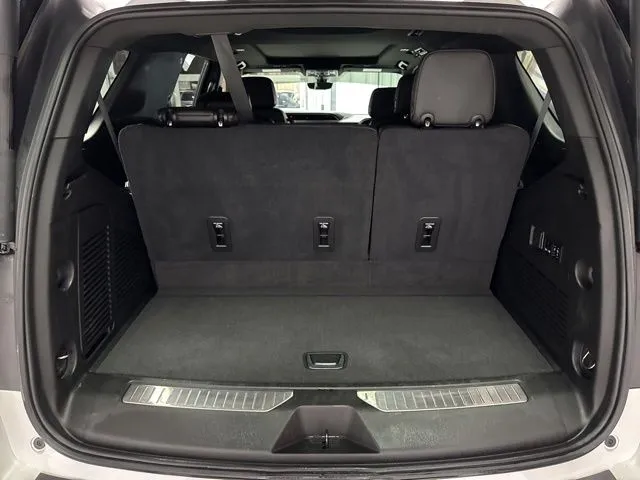 2021 GMC Yukon Denali - Photo 24