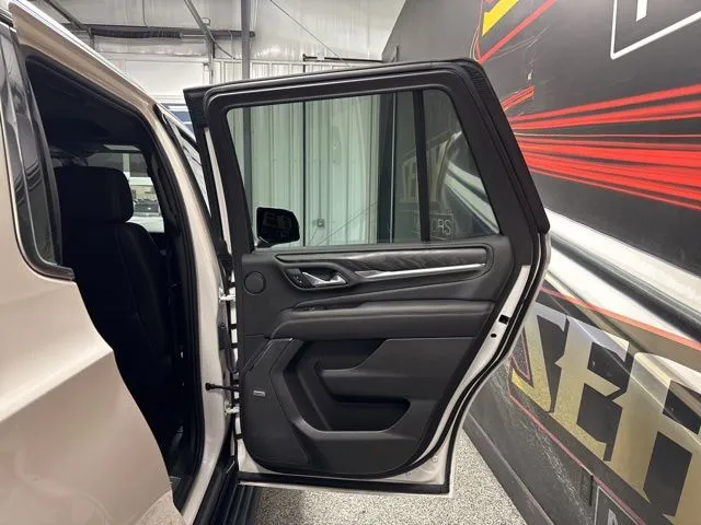 2021 GMC Yukon Denali - Photo 29
