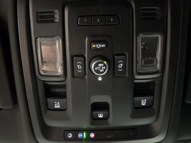2021 GMC Yukon Denali - Photo 16