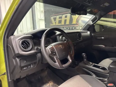 More photos of 2023 Toyota Tacoma TRD Off-Road at Seay Motors, KY
