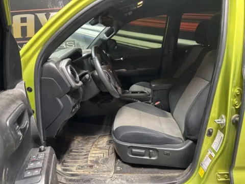 More photos of 2023 Toyota Tacoma TRD Off-Road at Seay Motors, KY