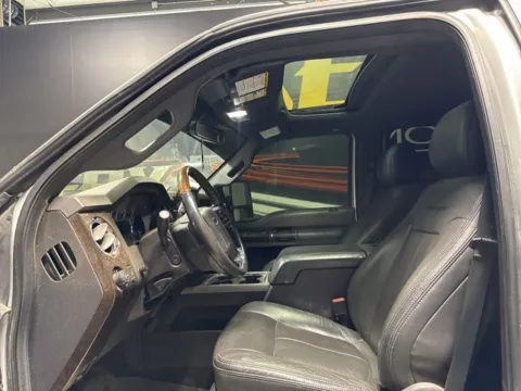 More photos of 2016 Ford F-250SD Platinum at Seay Motors, KY