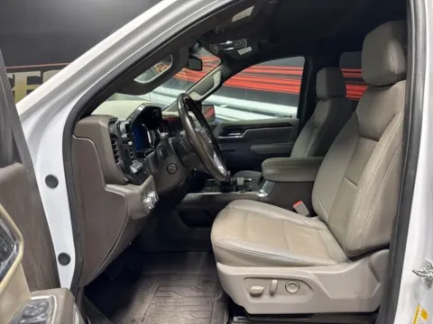 More photos of 2025 GMC Sierra 1500 SLT at Seay Motors, KY