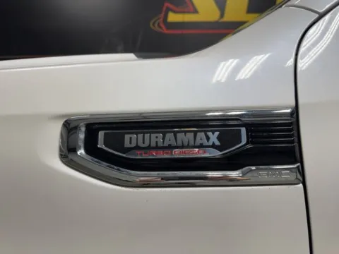 More photos of 2025 GMC Sierra 1500 SLT at Seay Motors, KY