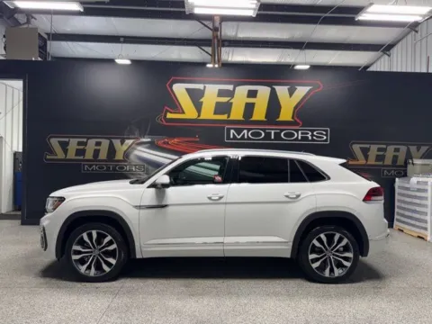 Another view of 2023 Volkswagen Atlas Cross Sport 3.6L V6 SEL Premium R-Line for sale in Mayfield, KY at Seay Motors