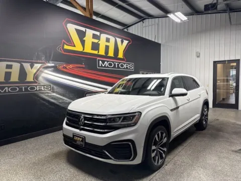 Black 2023 Volkswagen Atlas Cross Sport 3.6L V6 SEL Premium R-Line for sale in Mayfield, KY