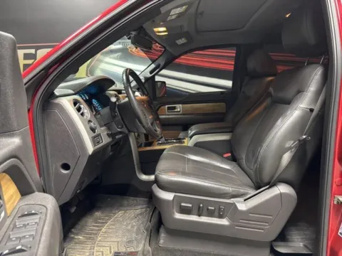 More photos of 2011 Ford F-150 Lariat at Seay Motors, KY