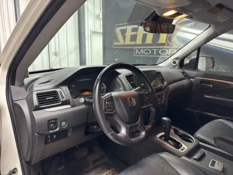 More photos of 2019 Honda Pilot EX-L at Seay Motors, KY