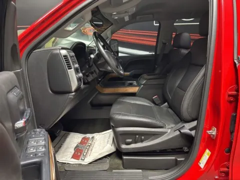 More photos of 2017 Chevrolet Silverado 2500HD LTZ at Seay Motors, KY