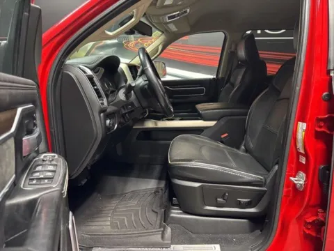 More photos of 2022 Ram 3500 Laramie at Seay Motors, KY
