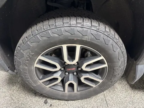 Another view of 2020 GMC Sierra 1500 AT4 for sale in Mayfield, KY at Seay Motors