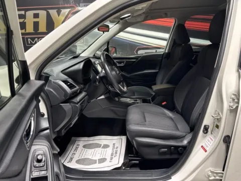 More photos of 2021 Subaru Forester Premium at Seay Motors, KY