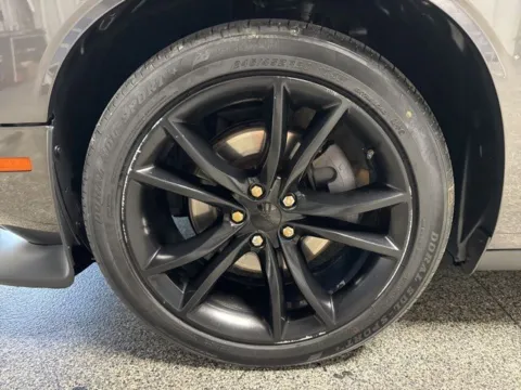 More photos of 2016 Dodge Challenger SXT at Seay Motors, KY
