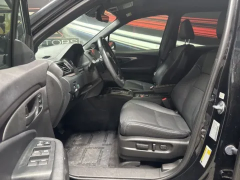 More photos of 2023 Honda Passport EX-L at Seay Motors, KY