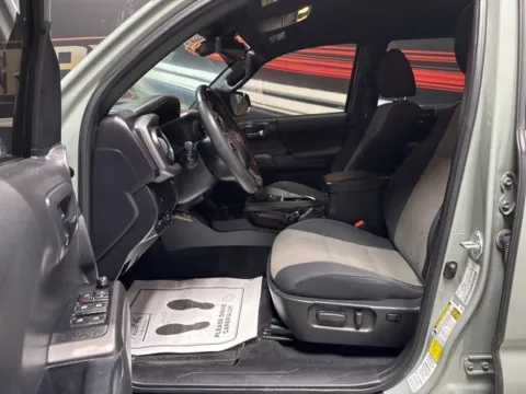 More photos of 2023 Toyota Tacoma TRD Sport at Seay Motors, KY