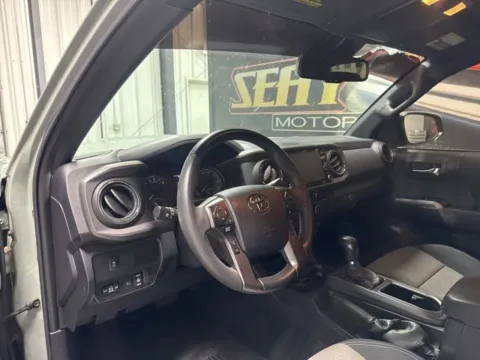 More photos of 2023 Toyota Tacoma TRD Sport at Seay Motors, KY