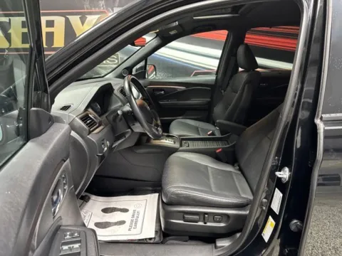 More photos of 2021 Honda Passport EX-L at Seay Motors, KY