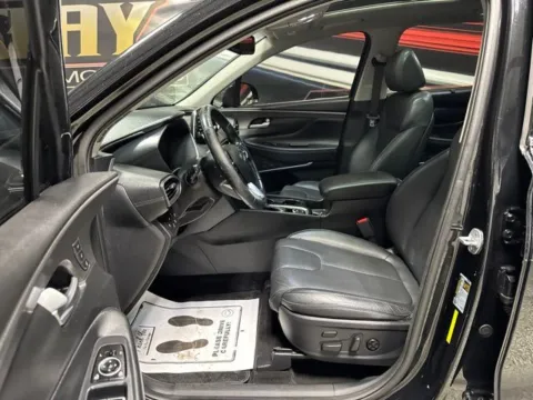 More photos of 2020 Hyundai Santa Fe Limited at Seay Motors, KY