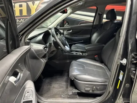 More photos of 2020 Hyundai Santa Fe Limited at Seay Motors, KY