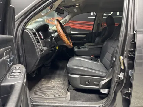 More photos of 2018 Ram 3500 Big Horn at Seay Motors, KY
