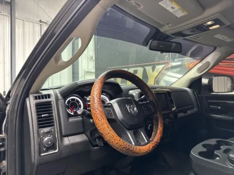 More photos of 2018 Ram 3500 Big Horn at Seay Motors, KY