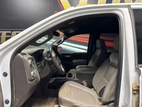More photos of 2021 GMC Sierra 1500 SLT at Seay Motors, KY