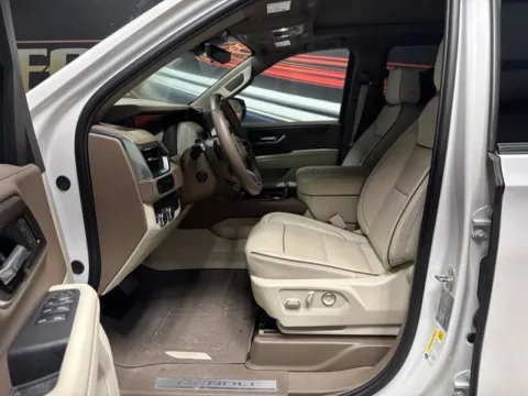 More photos of 2025 GMC Yukon XL Denali at Seay Motors, KY