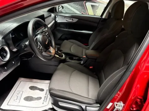 More photos of 2024 Kia Forte LXS at Seay Motors, KY