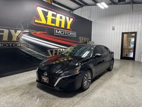 Black 2024 Nissan Altima 2.5 SV for sale in Mayfield, KY