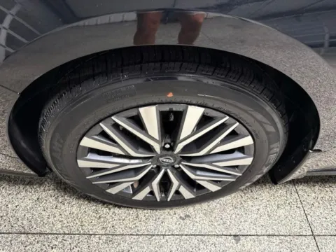 More photos of 2024 Nissan Altima 2.5 SV at Seay Motors, KY