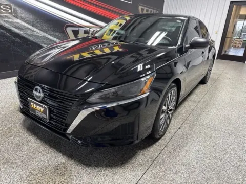 Photos of 2024 Nissan Altima 2.5 SV for sale in Mayfield, KY at Seay Motors