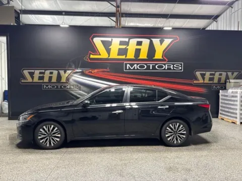 Photos of 2024 Nissan Altima 2.5 SV for sale in Mayfield, KY at Seay Motors
