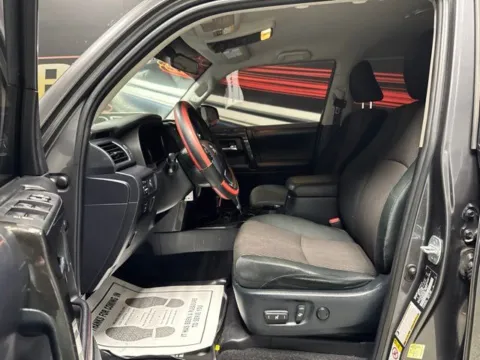 More photos of 2018 Toyota 4Runner TRD Off-Road at Seay Motors, KY
