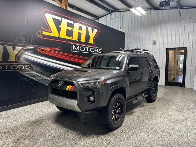 2018 Toyota 4Runner Off-Road 4x4 V6's photo