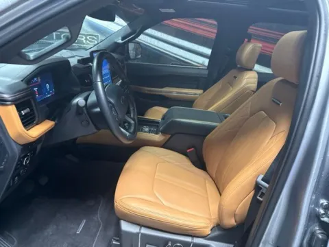 More photos of 2024 Ford Expedition Platinum at Seay Motors, KY