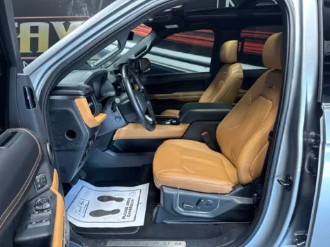 More photos of 2024 Ford Expedition Platinum at Seay Motors, KY