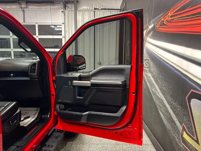 2020 Ford F-150 Raptor - Photo 30