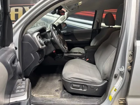 More photos of 2021 Toyota Tacoma SR5 at Seay Motors, KY