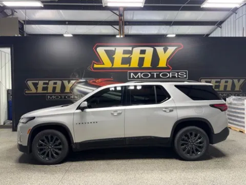 Photos of 2022 Chevrolet Traverse RS for sale in Mayfield, KY at Seay Motors